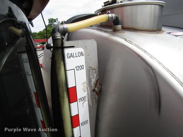 image for item DD4321 2011 Case IH Patriot 4420 sprayer