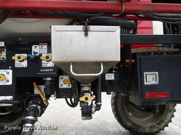image for item DD4321 2011 Case IH Patriot 4420 sprayer