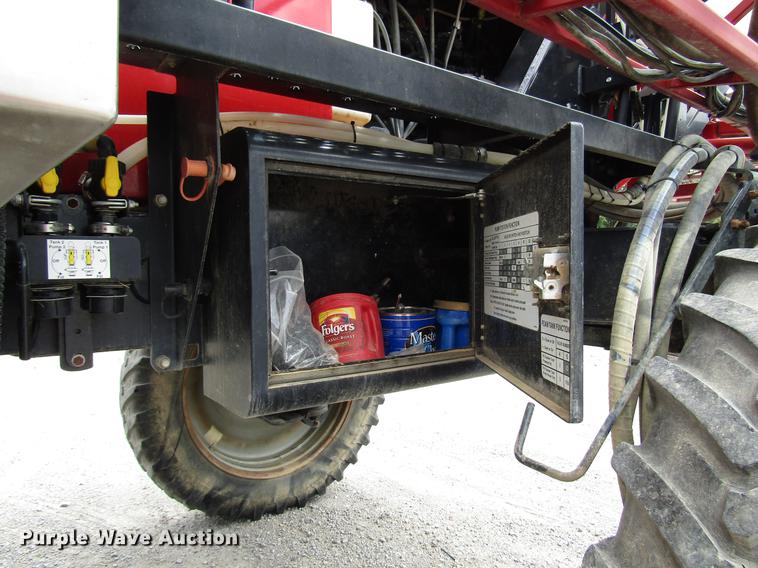 image for item DD4321 2011 Case IH Patriot 4420 sprayer