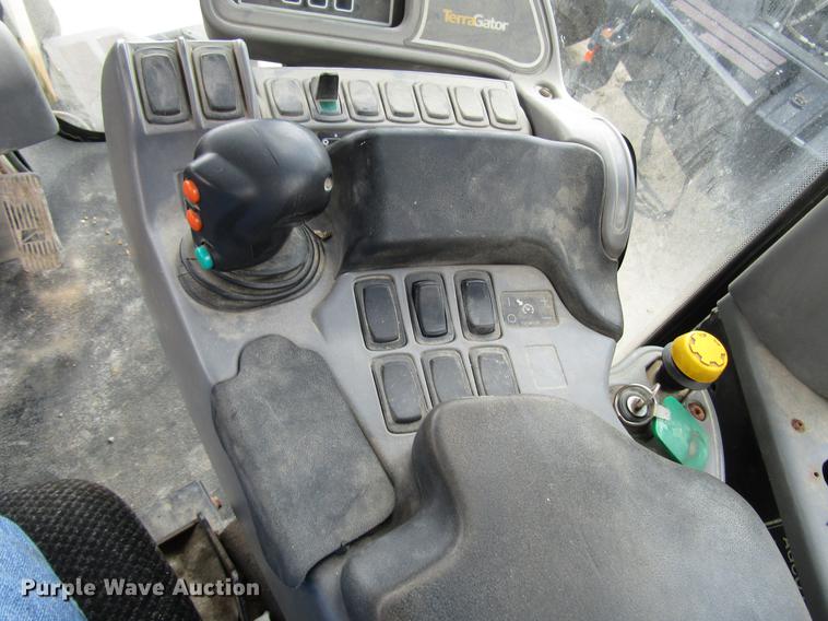 image for item DD4329 2008 Ag-Chem TerraGator 6203 applicator