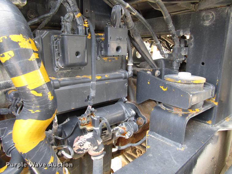 image for item DD4329 2008 Ag-Chem TerraGator 6203 applicator