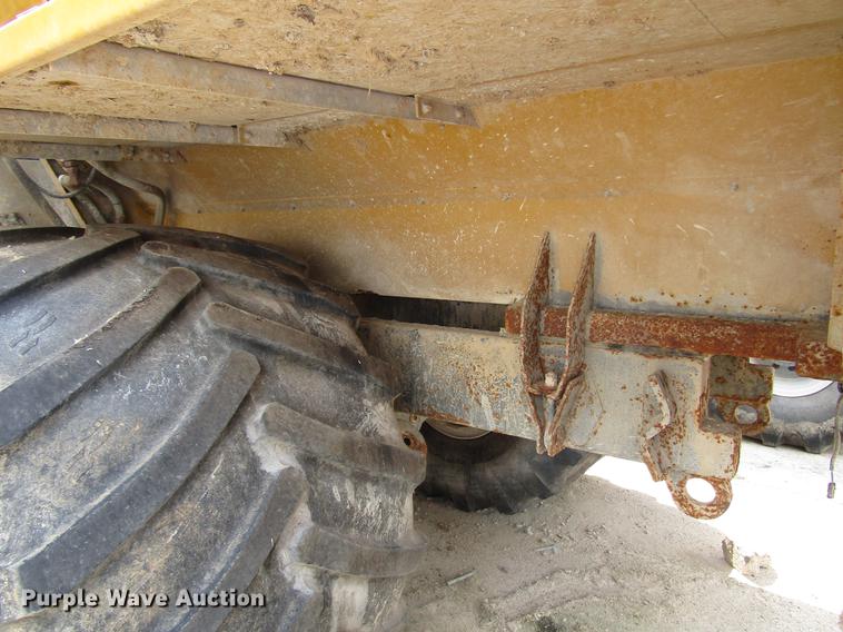 image for item DD4329 2008 Ag-Chem TerraGator 6203 applicator