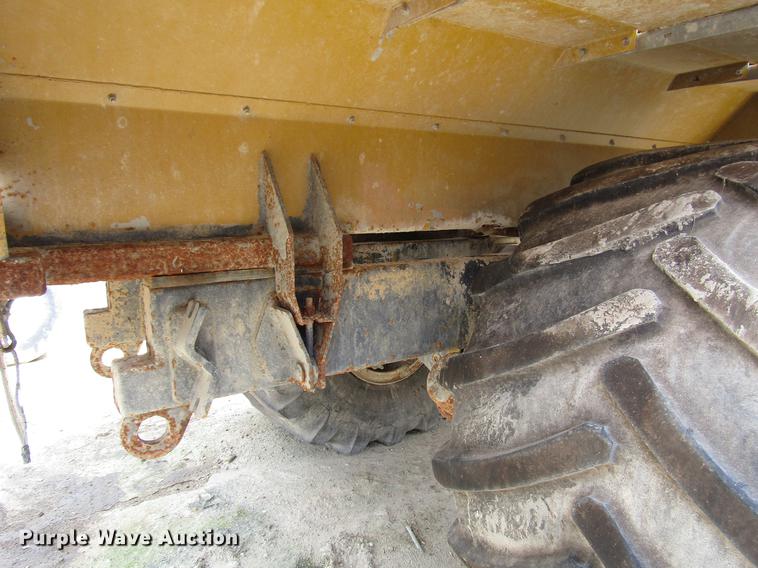 image for item DD4329 2008 Ag-Chem TerraGator 6203 applicator