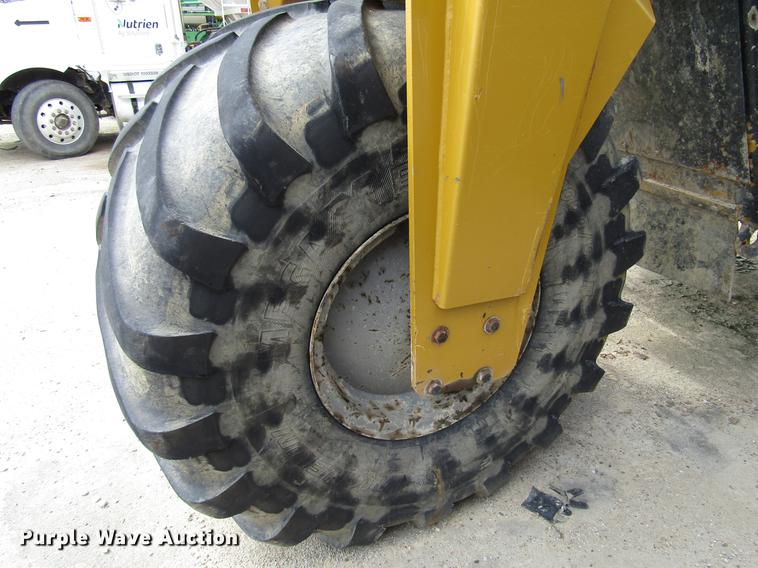 image for item DD4329 2008 Ag-Chem TerraGator 6203 applicator