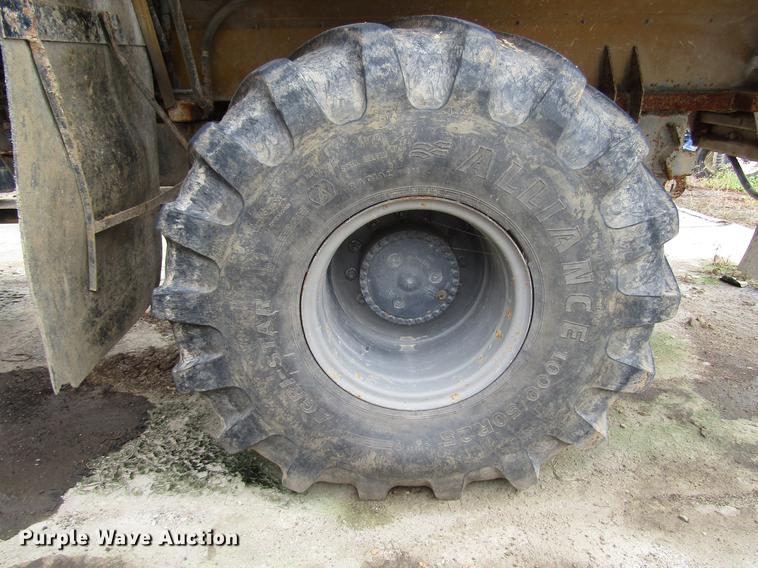 image for item DD4329 2008 Ag-Chem TerraGator 6203 applicator