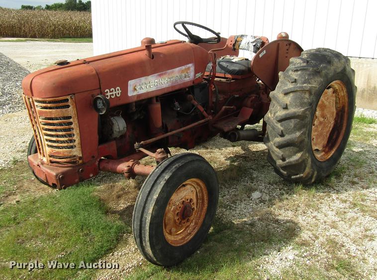 image for item DD4330 International 330 tractor