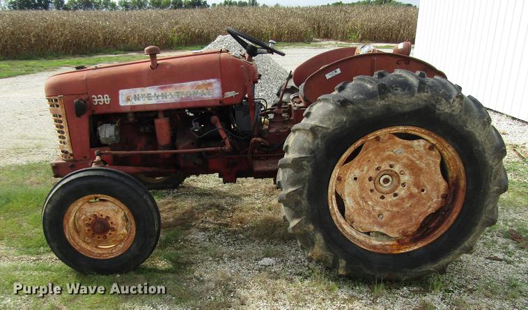 image for item DD4330 International 330 tractor