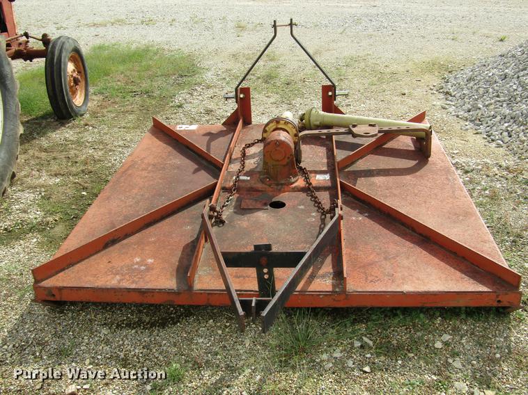 image for item DD4330 International 330 tractor