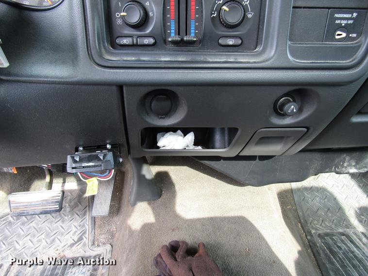 image for item DD4331 2006 Chevrolet Silverado 2500HD pickup truck