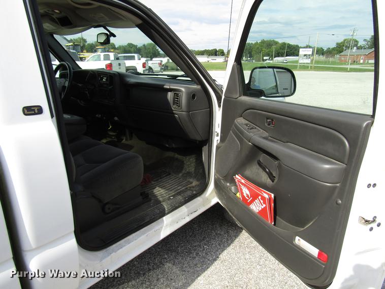 image for item DD4331 2006 Chevrolet Silverado 2500HD pickup truck