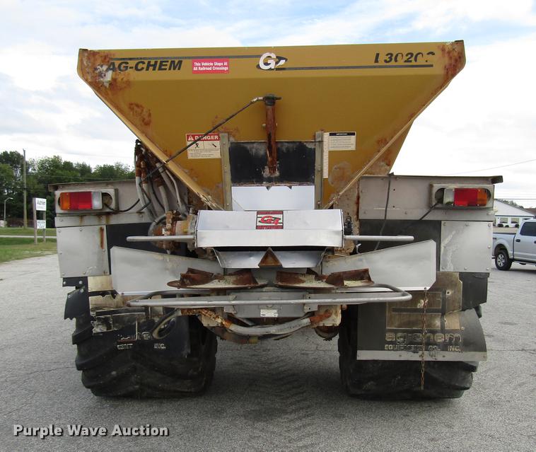 image for item DD4332 2004 Ag-Chem TerraGator 8104 applicator