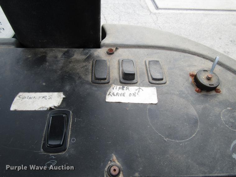 image for item DD4332 2004 Ag-Chem TerraGator 8104 applicator