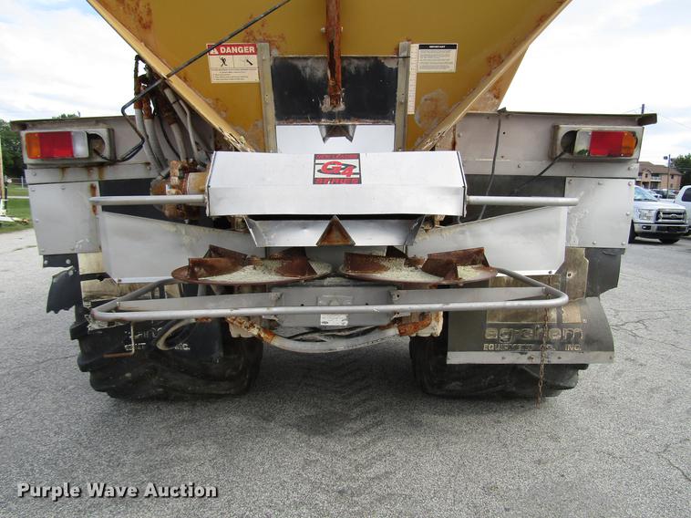 image for item DD4332 2004 Ag-Chem TerraGator 8104 applicator