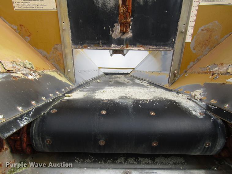 image for item DD4332 2004 Ag-Chem TerraGator 8104 applicator