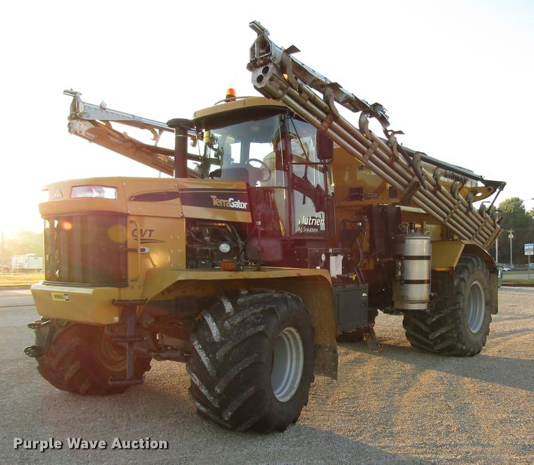 image for item DD4334 2013 Ag-Chem TerraGator TG8400 applicator