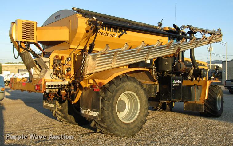 image for item DD4334 2013 Ag-Chem TerraGator TG8400 applicator