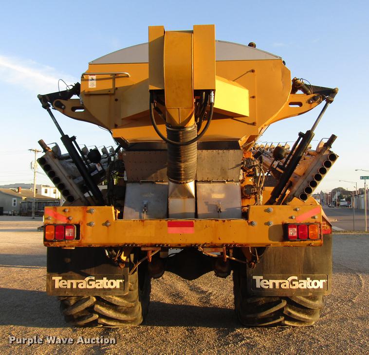 image for item DD4334 2013 Ag-Chem TerraGator TG8400 applicator