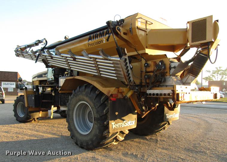 image for item DD4334 2013 Ag-Chem TerraGator TG8400 applicator