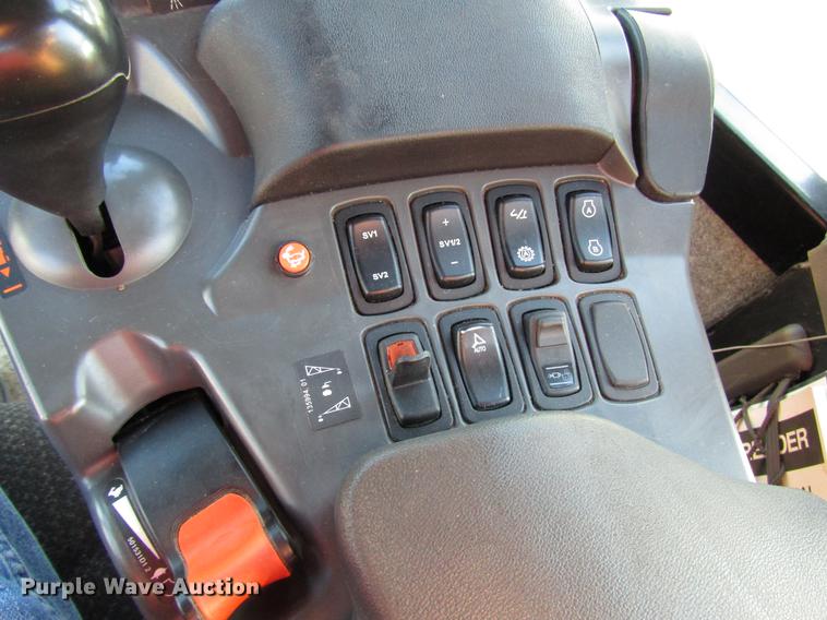 image for item DD4334 2013 Ag-Chem TerraGator TG8400 applicator