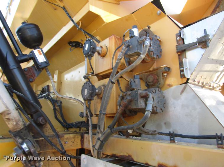 image for item DD4334 2013 Ag-Chem TerraGator TG8400 applicator