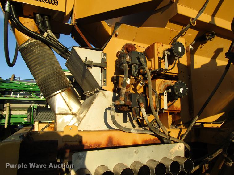 image for item DD4334 2013 Ag-Chem TerraGator TG8400 applicator