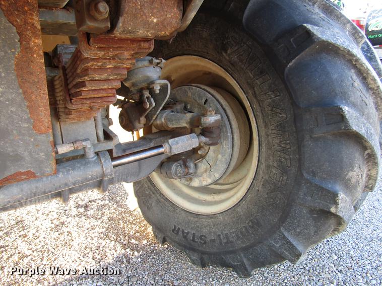 image for item DD4334 2013 Ag-Chem TerraGator TG8400 applicator