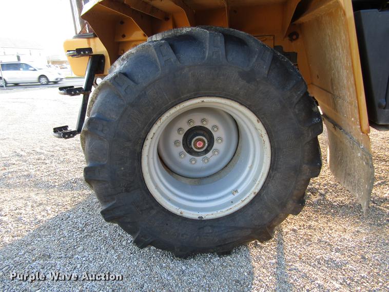 image for item DD4334 2013 Ag-Chem TerraGator TG8400 applicator