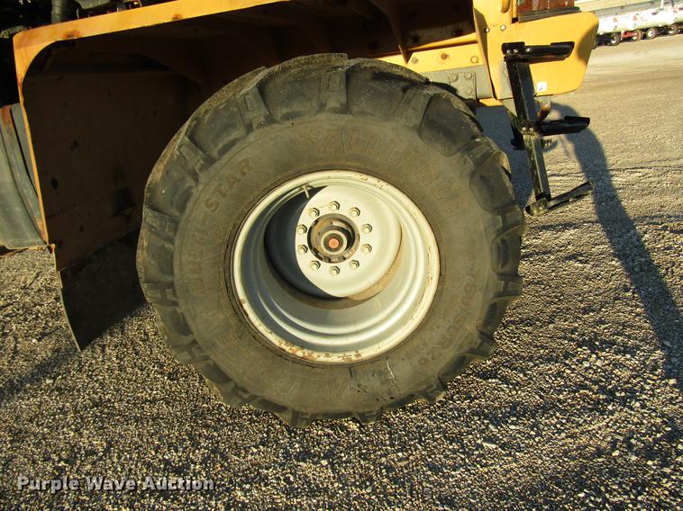 image for item DD4334 2013 Ag-Chem TerraGator TG8400 applicator