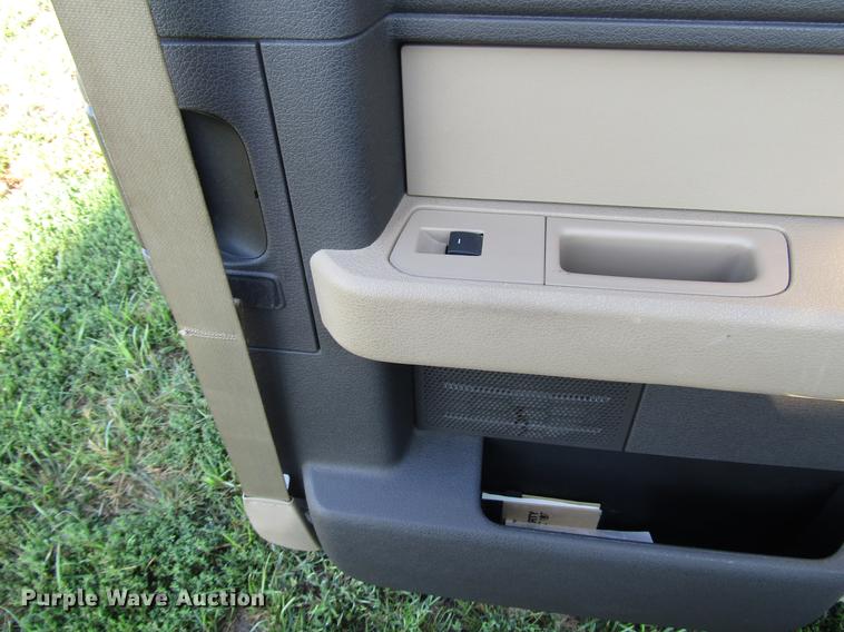 image for item DD4335 2009 Ford F150 SuperCab pickup truck