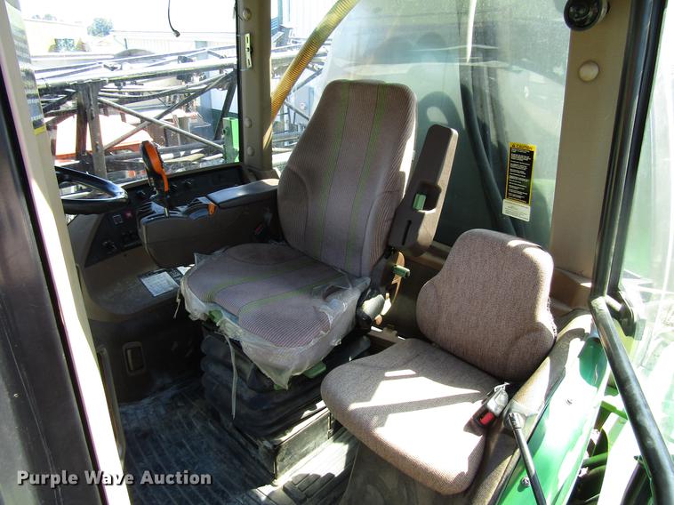 image for item DD4339 2013 John Deere 4830 sprayer