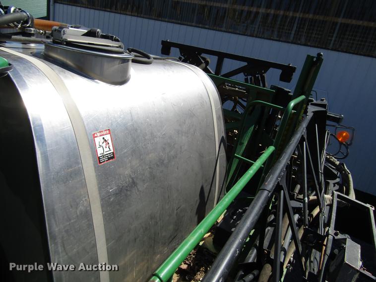 image for item DD4339 2013 John Deere 4830 sprayer