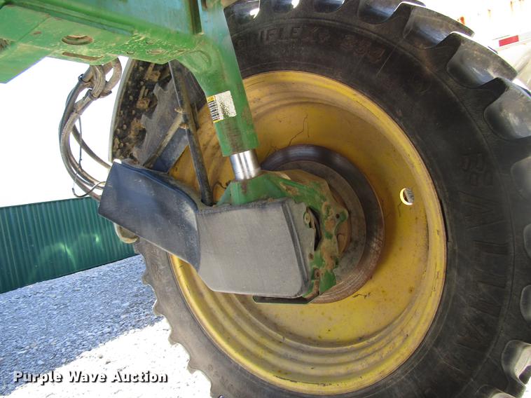 image for item DD4339 2013 John Deere 4830 sprayer