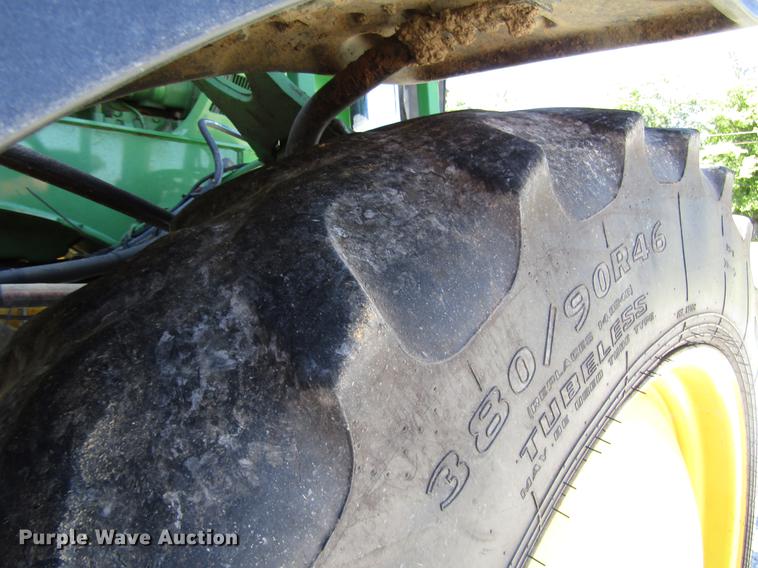 image for item DD4339 2013 John Deere 4830 sprayer