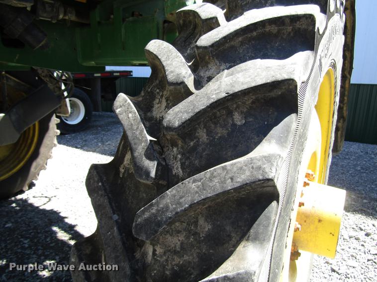 image for item DD4339 2013 John Deere 4830 sprayer