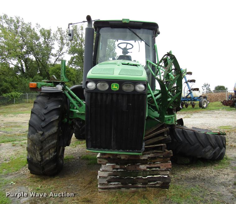 image for item DD4384 2009 John Deere 4930 sprayer