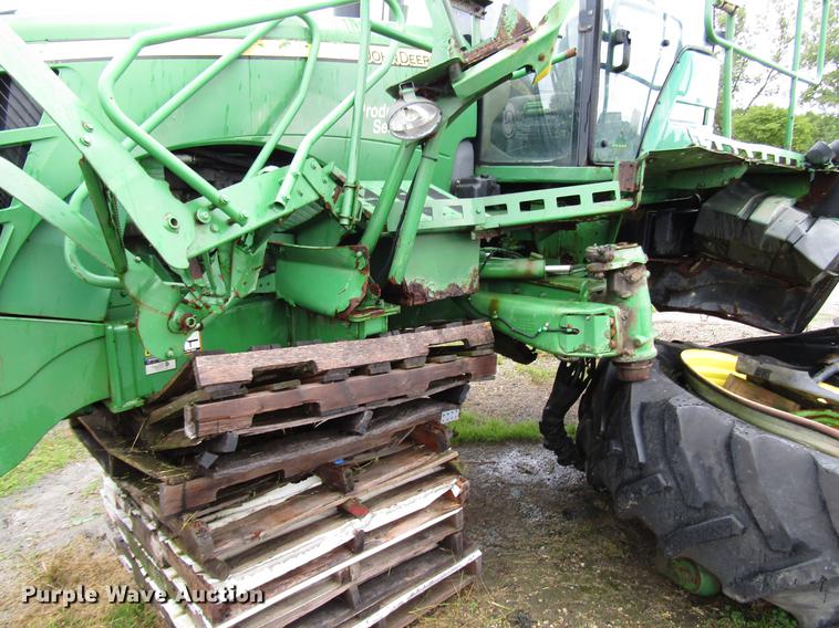 image for item DD4384 2009 John Deere 4930 sprayer