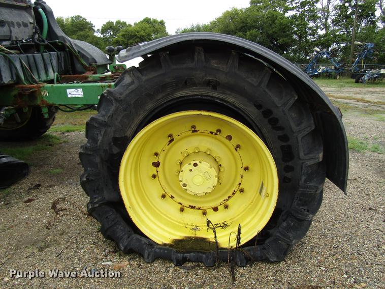 image for item DD4384 2009 John Deere 4930 sprayer