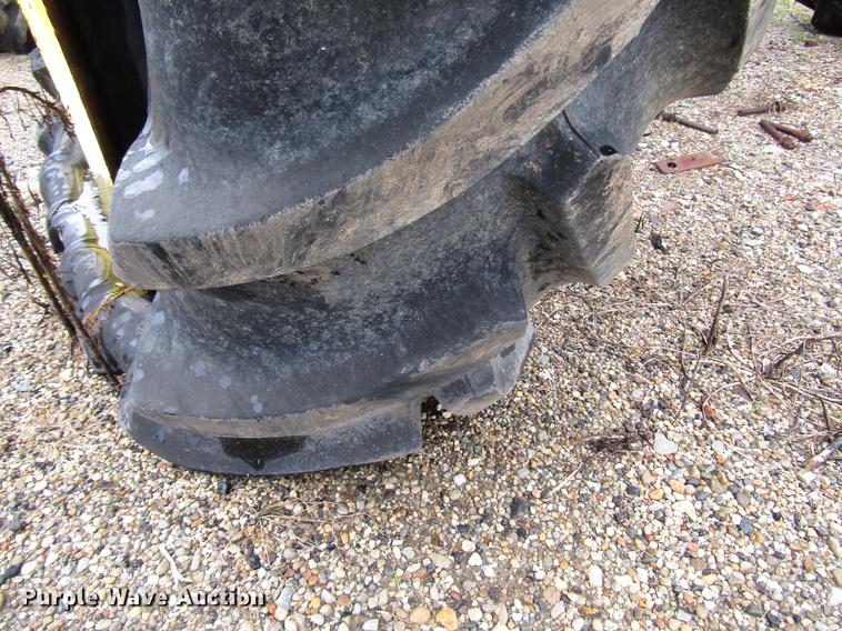 image for item DD4384 2009 John Deere 4930 sprayer