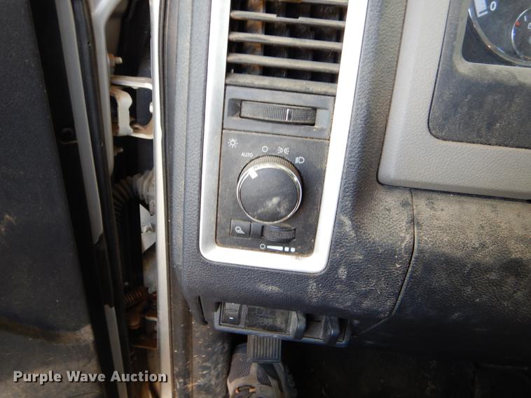 image for item EO9536 2012 Dodge Ram 2500HD SLT Quad Cab pickup truck