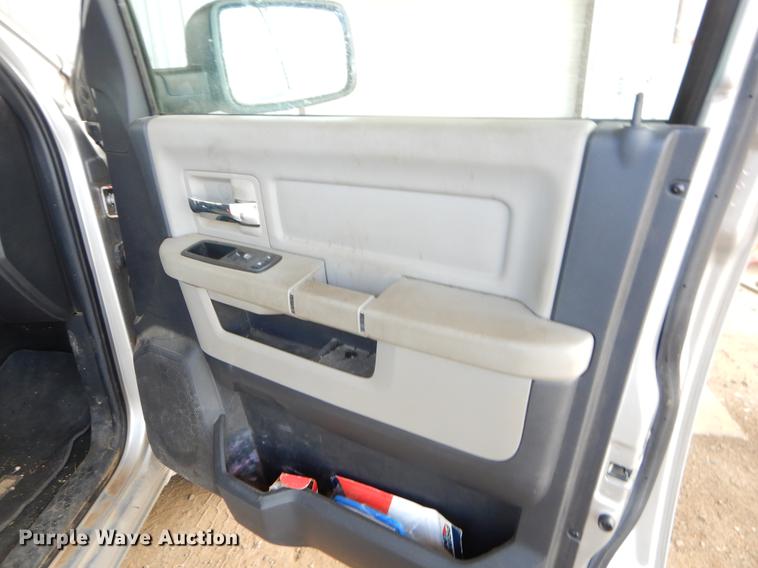 image for item EO9536 2012 Dodge Ram 2500HD SLT Quad Cab pickup truck