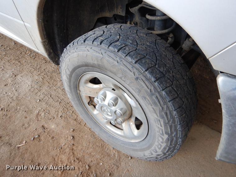 image for item EO9536 2012 Dodge Ram 2500HD SLT Quad Cab pickup truck