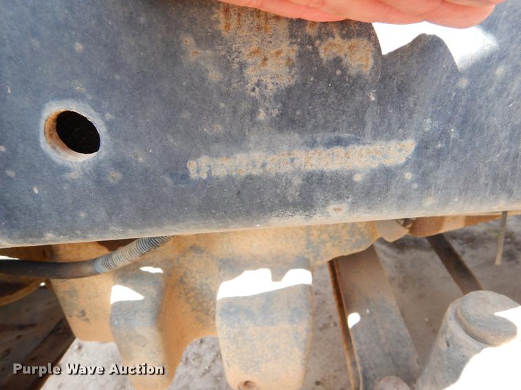 image for item EO9537 1989 Freightliner seed tender truck