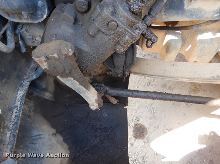 image for item EO9537 1989 Freightliner seed tender truck