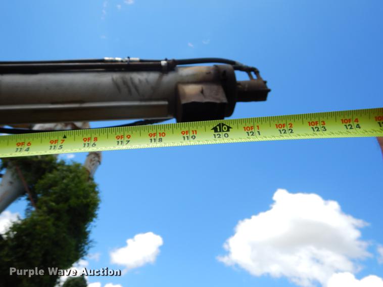 image for item EO9537 1989 Freightliner seed tender truck