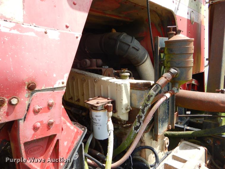 image for item EO9538 1985 Peterbilt 362 semi truck