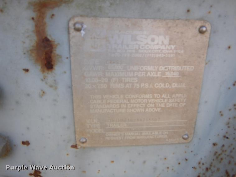 image for item EO9540 1992 Wilson DWH-200 double hopper bottom grain trailer