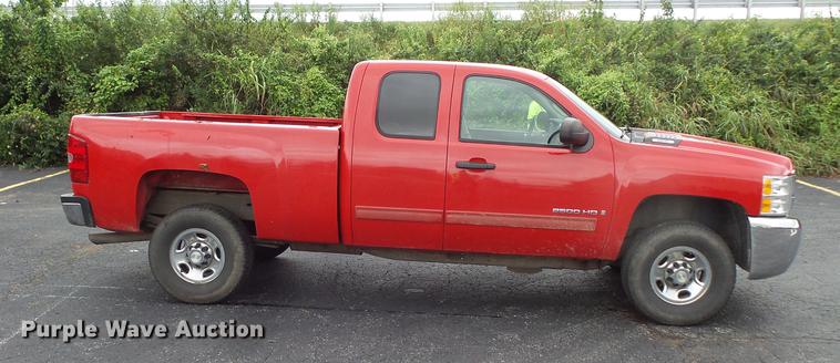 image for item FT9855 2009 Chevrolet Silverado 2500 Ext. Cab pickup truck