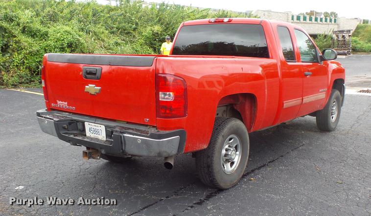image for item FT9855 2009 Chevrolet Silverado 2500 Ext. Cab pickup truck
