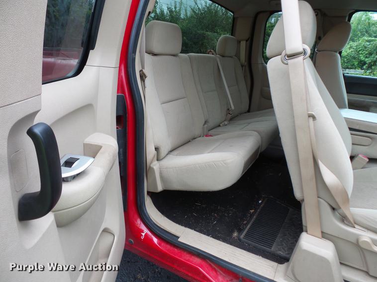 image for item FT9855 2009 Chevrolet Silverado 2500 Ext. Cab pickup truck