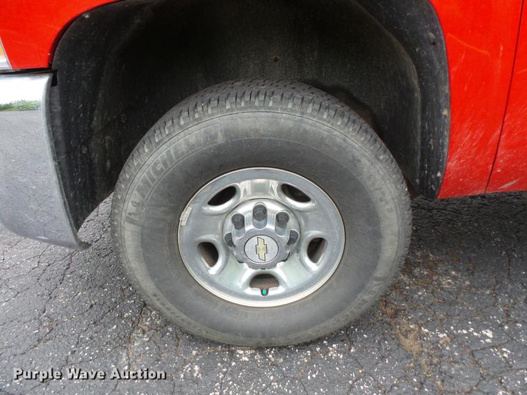 image for item FT9855 2009 Chevrolet Silverado 2500 Ext. Cab pickup truck